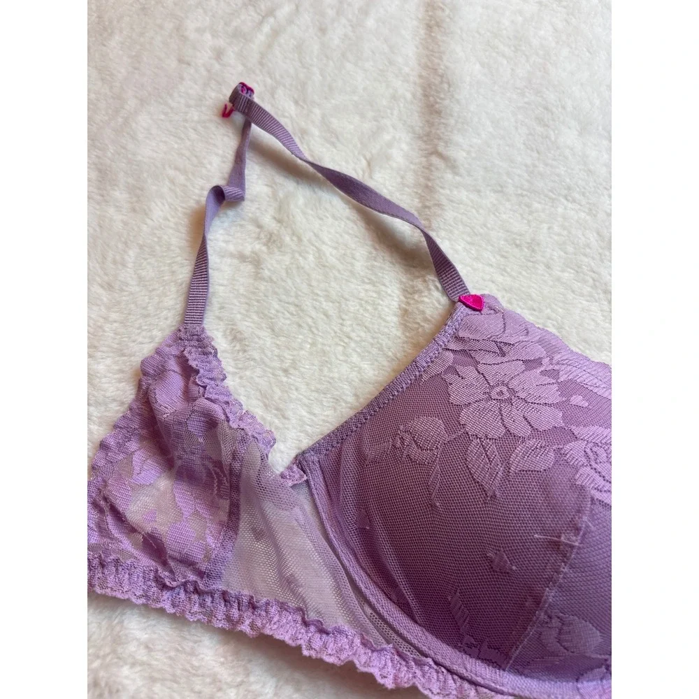 Victorias Secret Purple Floral Lace Wireless Padded Plunge Bra 34C 422426-QCJ